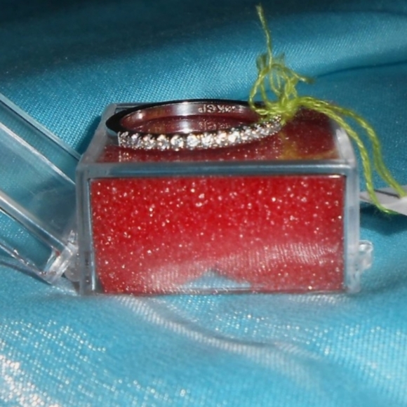 White Gold Eternity Band - Picture 4 of 11